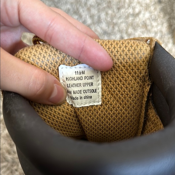 Eddie Bauer Men's Tan Suede Boots - Picture 3 of 9